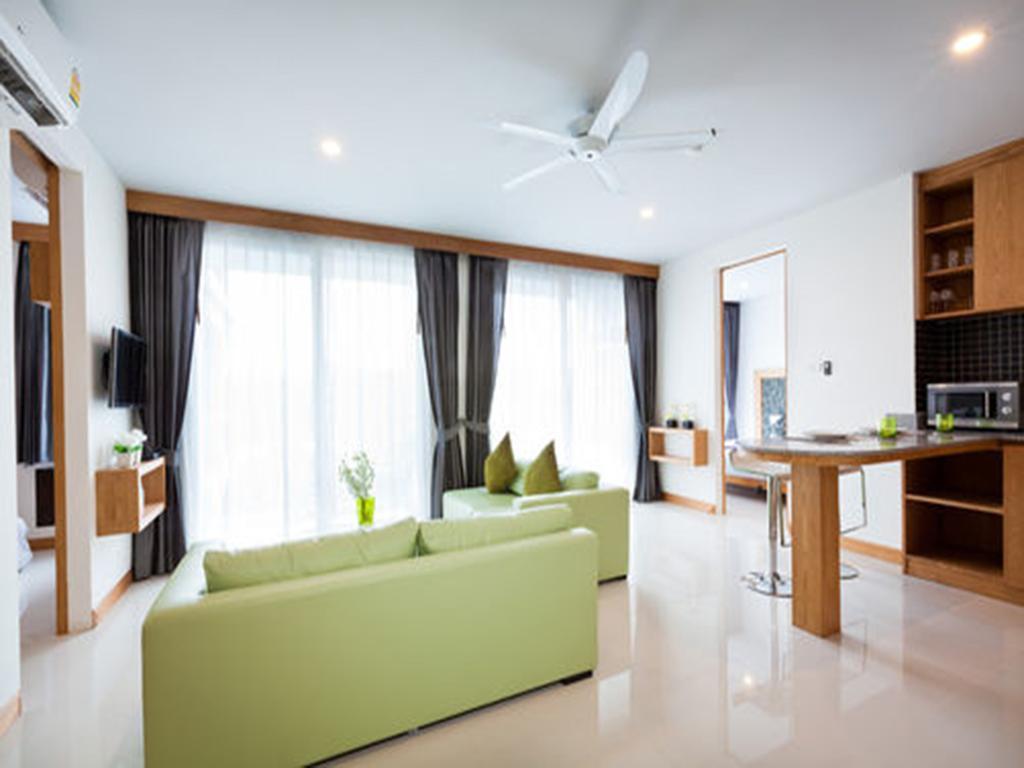 Grand Nai Harn Suites Rawai Екстер'єр фото