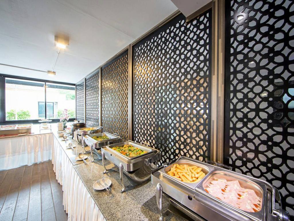 Grand Nai Harn Suites Rawai Екстер'єр фото