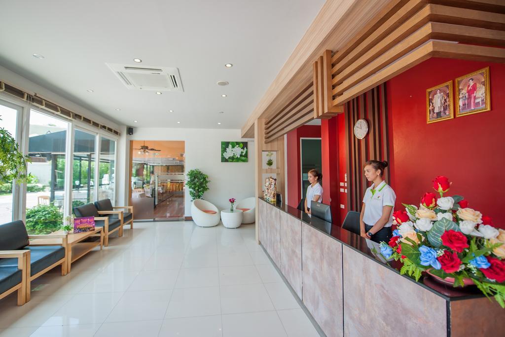 Grand Nai Harn Suites Rawai Екстер'єр фото