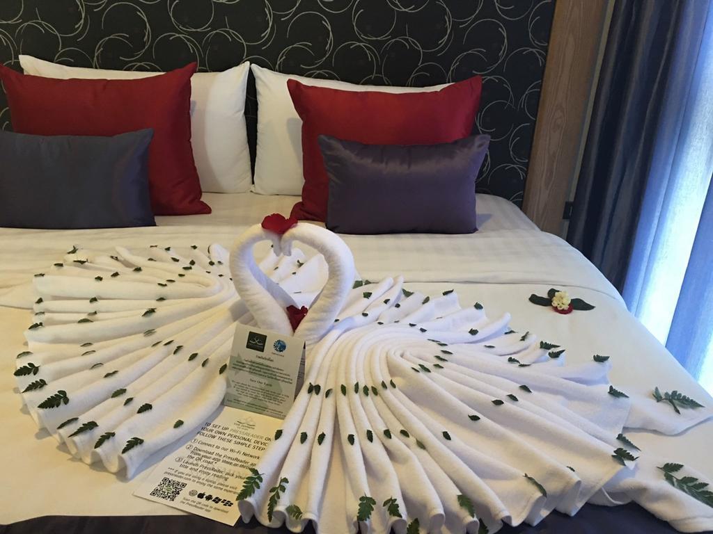 Grand Nai Harn Suites Rawai Екстер'єр фото