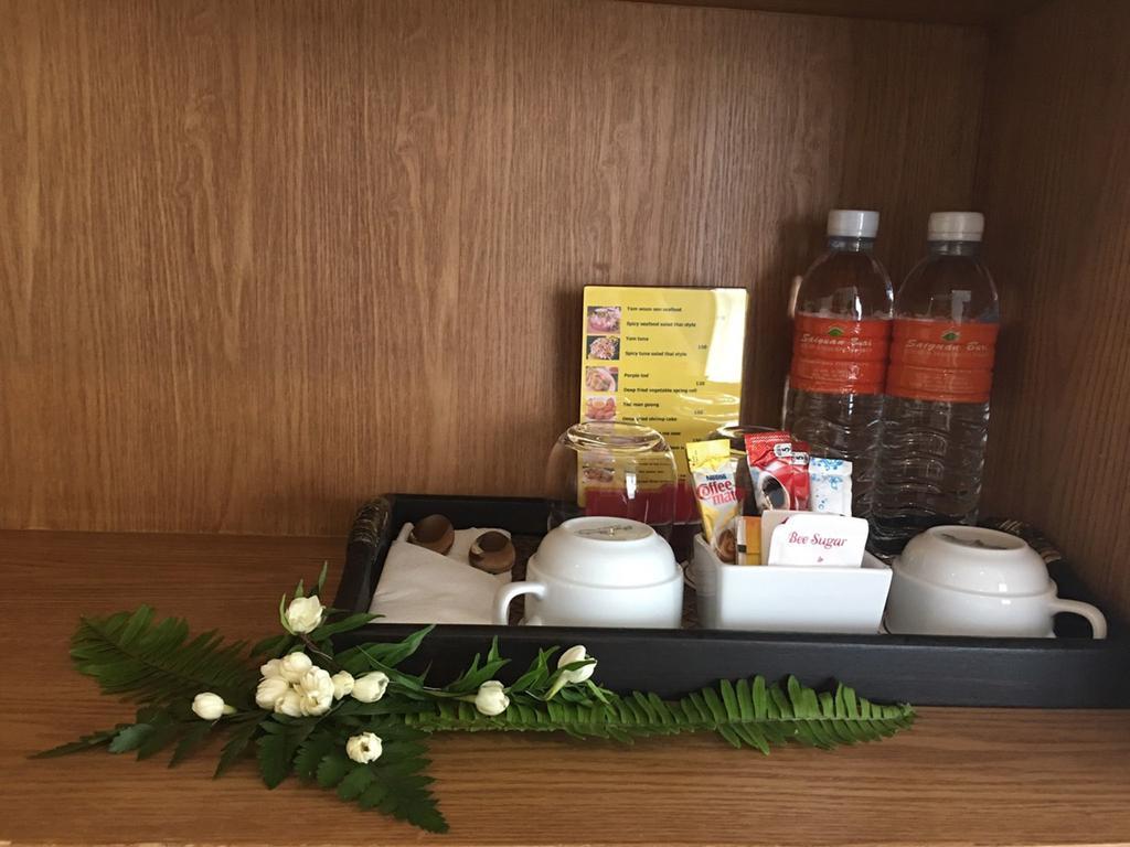 Grand Nai Harn Suites Rawai Екстер'єр фото